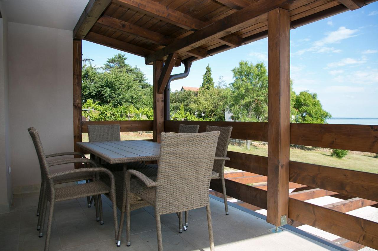 סיגליגט Kardos Villa מראה חיצוני תמונה